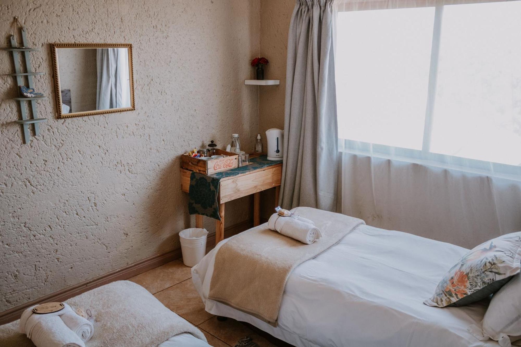 White Linen Guesthouse Tierpoort Exterior foto